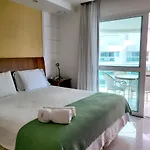 Encantador Sea Front Flat Com Servicios